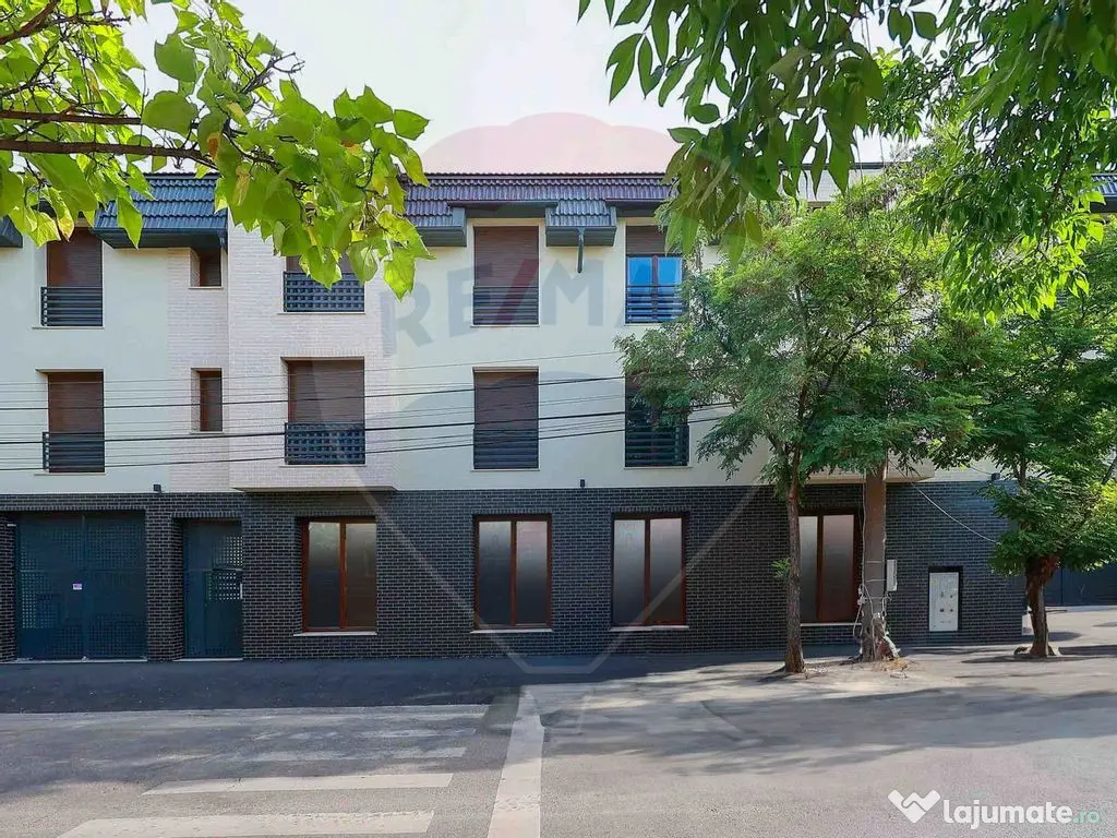 Spațiu comercial open space de vânzare, 102 mp, ultrace... 