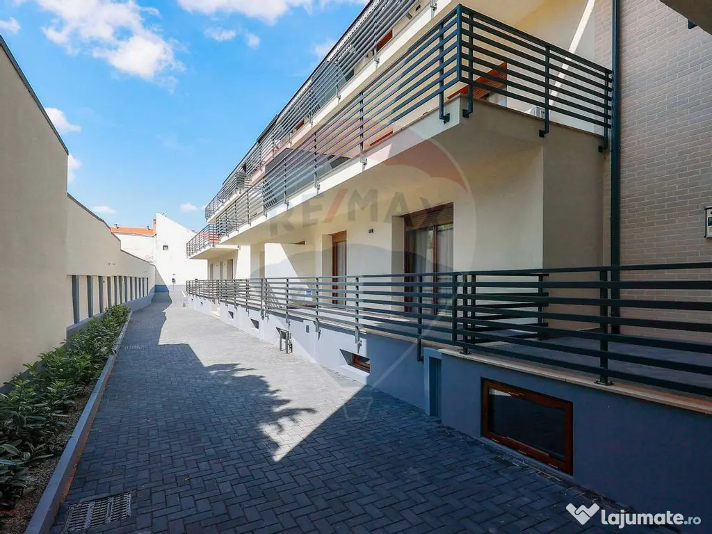 Spațiu comercial open space de vânzare, 102 mp, ultrace... 