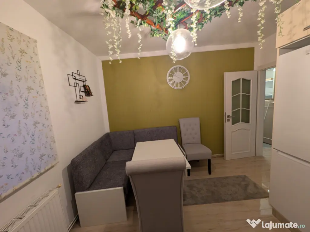 Renovat, 2 camere decomandate - 64 mp , etaj intermediar, No 