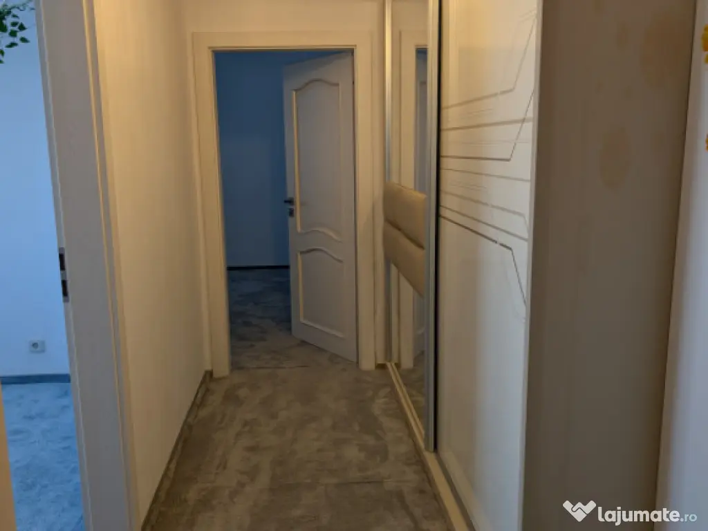 Renovat, 2 camere decomandate - 64 mp , etaj intermediar, No 