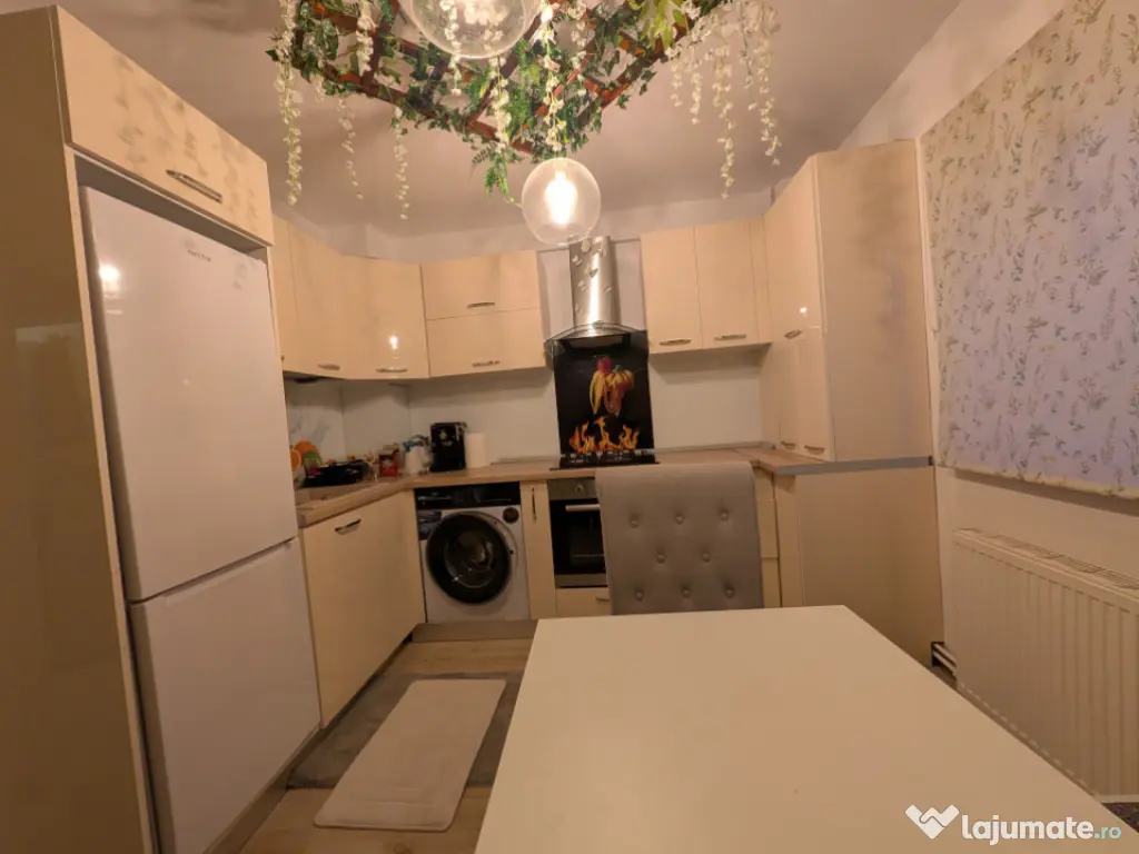 Renovat, 2 camere decomandate - 64 mp , etaj intermediar, No 