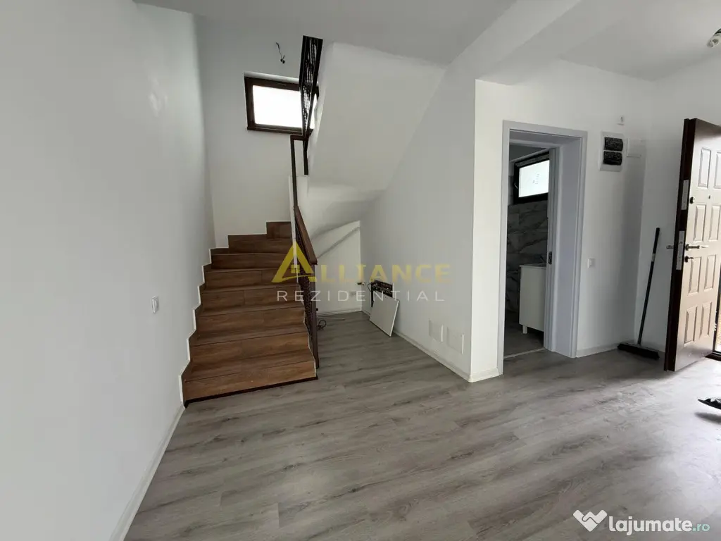 4 camere 2 bai 320mp teren