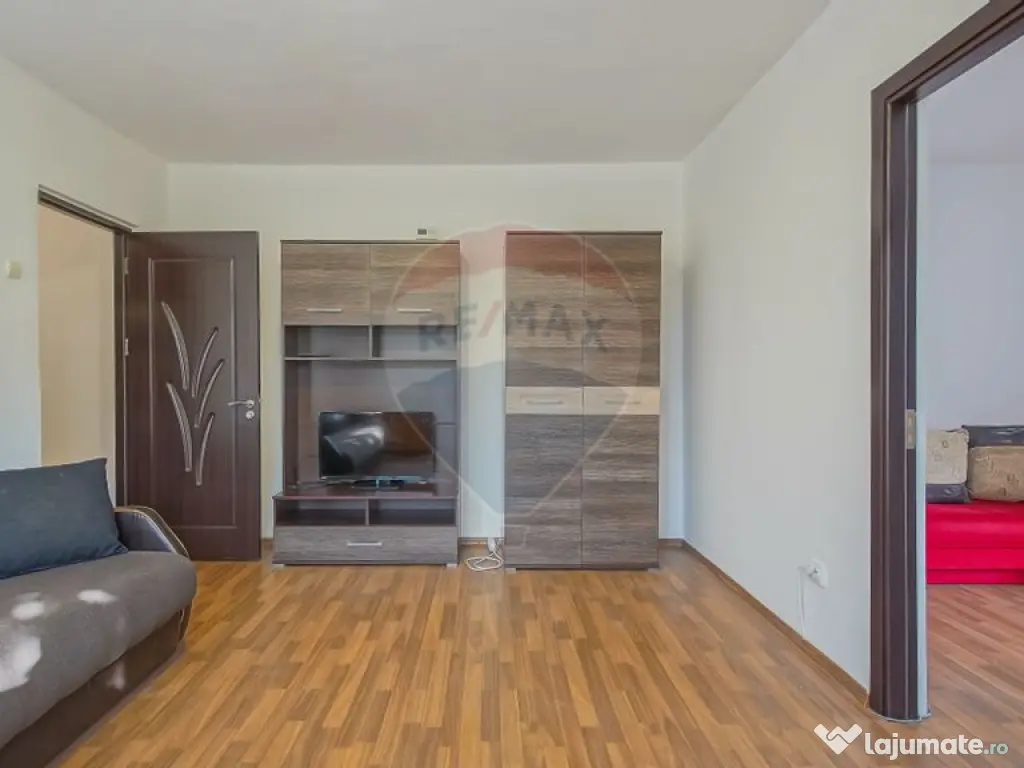 Apartament 2 cam de închiriat în Astra 