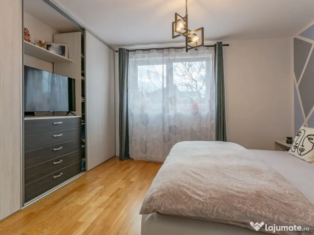 Casa mobilata utilata cartier Izvor Tarlungeni Brasov 