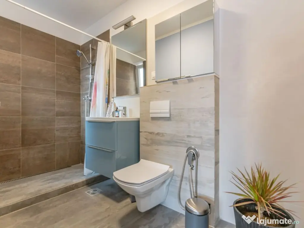 Casa mobilata utilata cartier Izvor Tarlungeni Brasov 