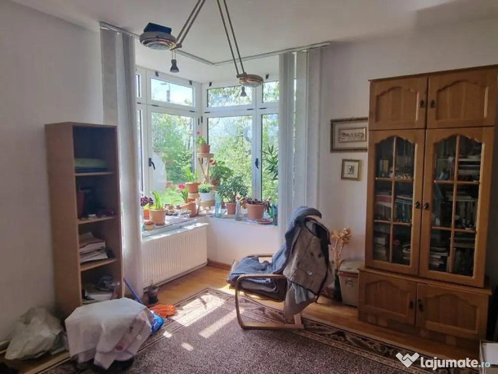 Casa - 1500 mp de teren - zona rezidențială schit 