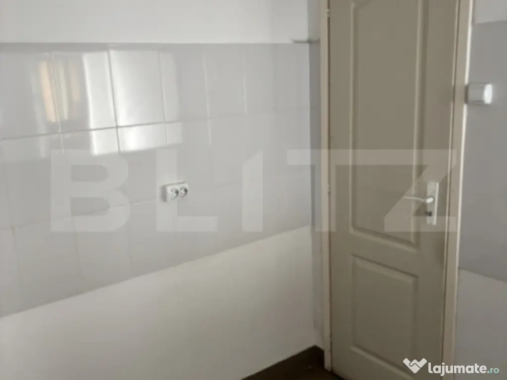 Spatiu comercial de vanzare, in Brosteni, jud. Suceava