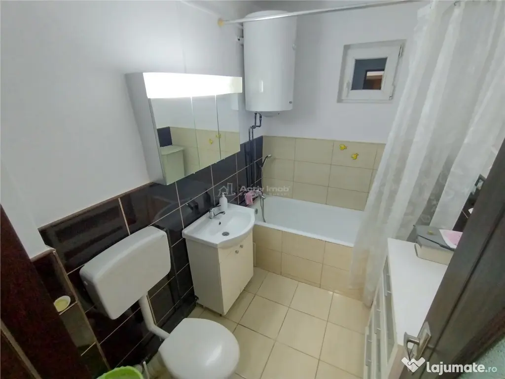 Oravita, Apt.2 Cam, la Cheie, Decomandat, ZERO COMISION 