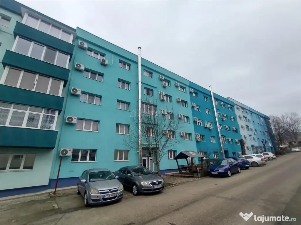 Oravita, Apt.2 Cam, la Cheie, Decomandat, ZERO COMISION 