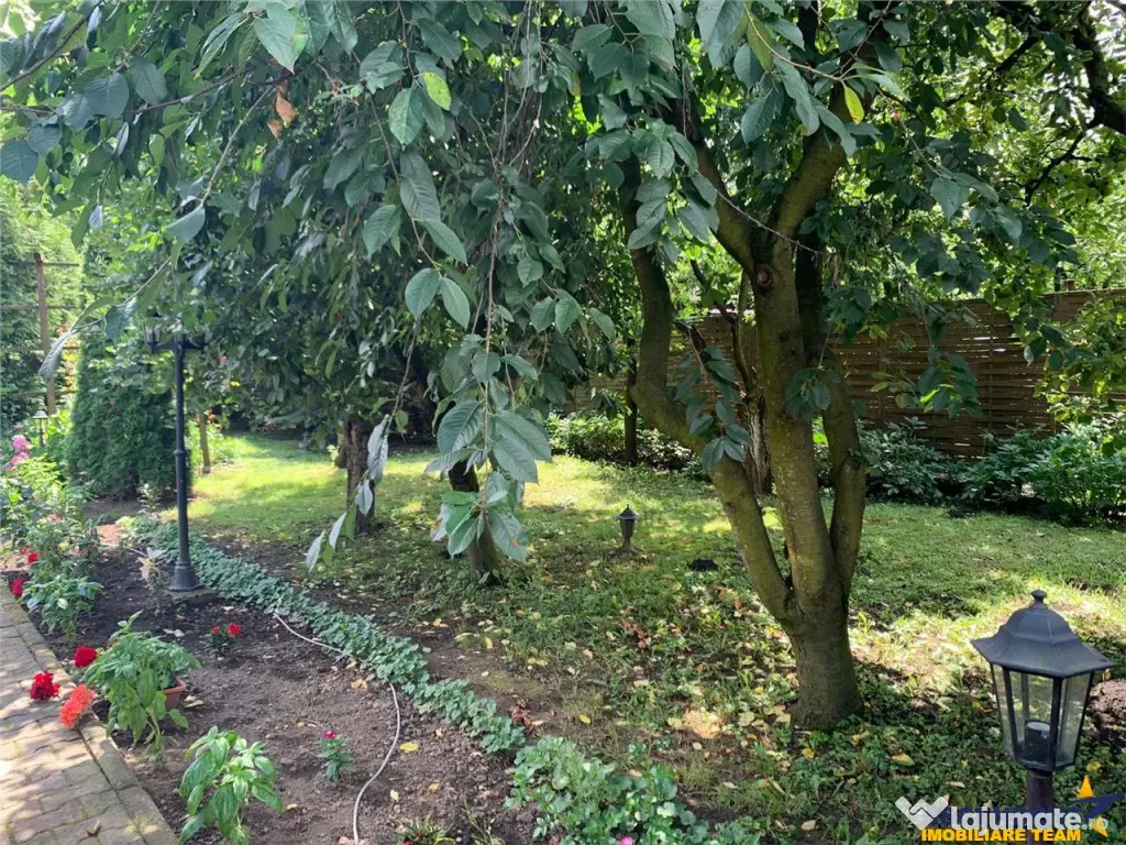 FILM!1.409 mp teren intravilan,livada, utilitati,locatie pre