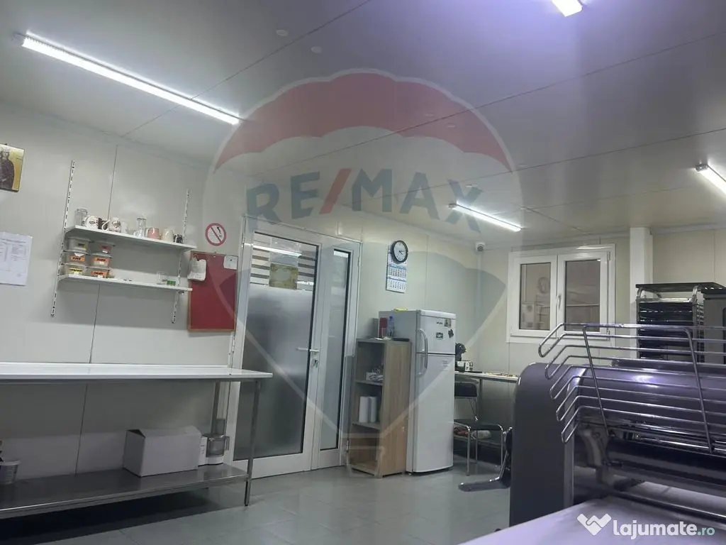 De vanzare spatiu comercial stradal in Corbeanca IF 