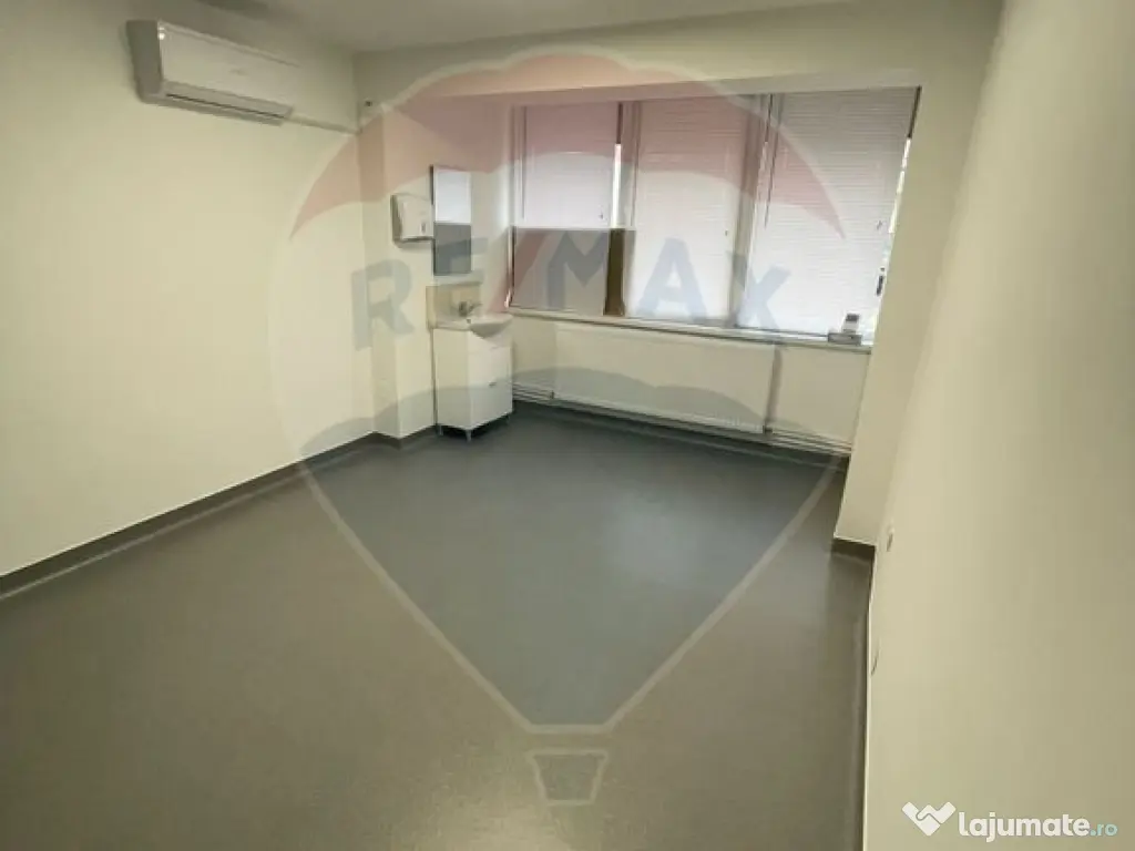 Spațiu comercial de 43.72mp de închiriat în zona Central 