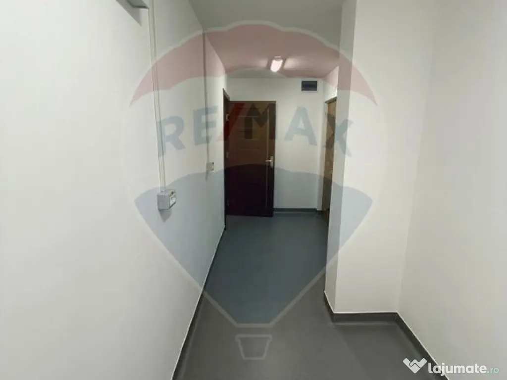 Spațiu comercial de 43.72mp de închiriat în zona Central 