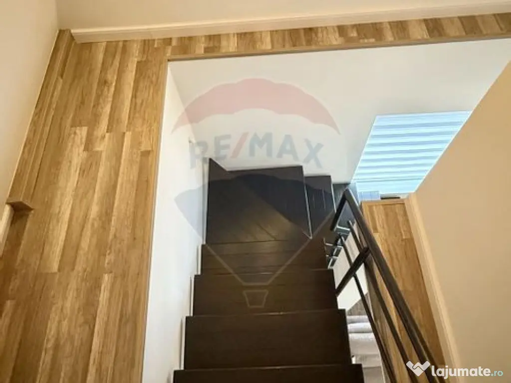 Parte de casă cu etaj – lux, interior superb, 2 locuri... 