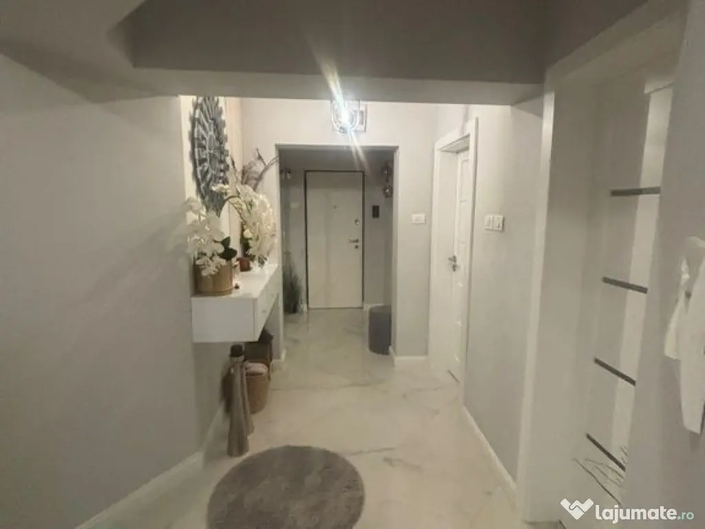 Apartament 3 camere Trocadero 