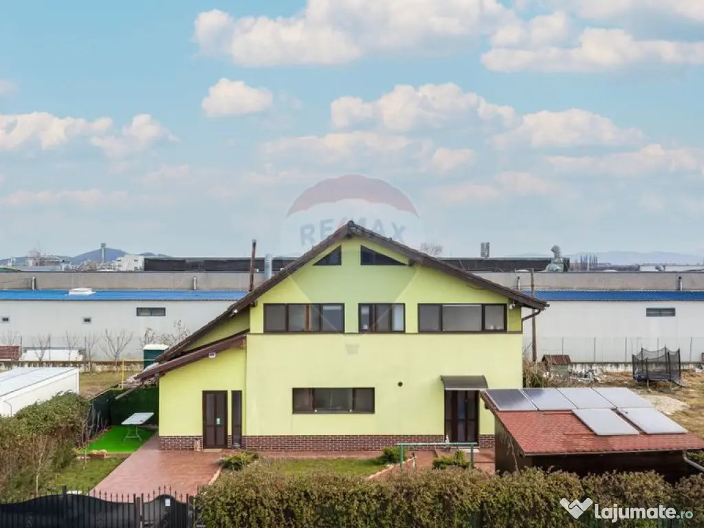 Vila cu 9 dormitoare şi 7 băi în Stupini, Brașov 