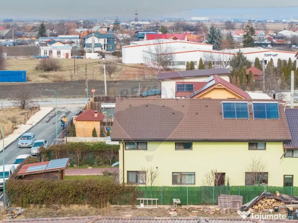 Vila cu 9 dormitoare şi 7 băi în Stupini, Brașov 