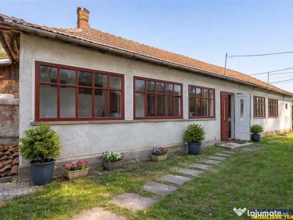 FILM! De casa traditionala, cu dependinte si facilitati, in