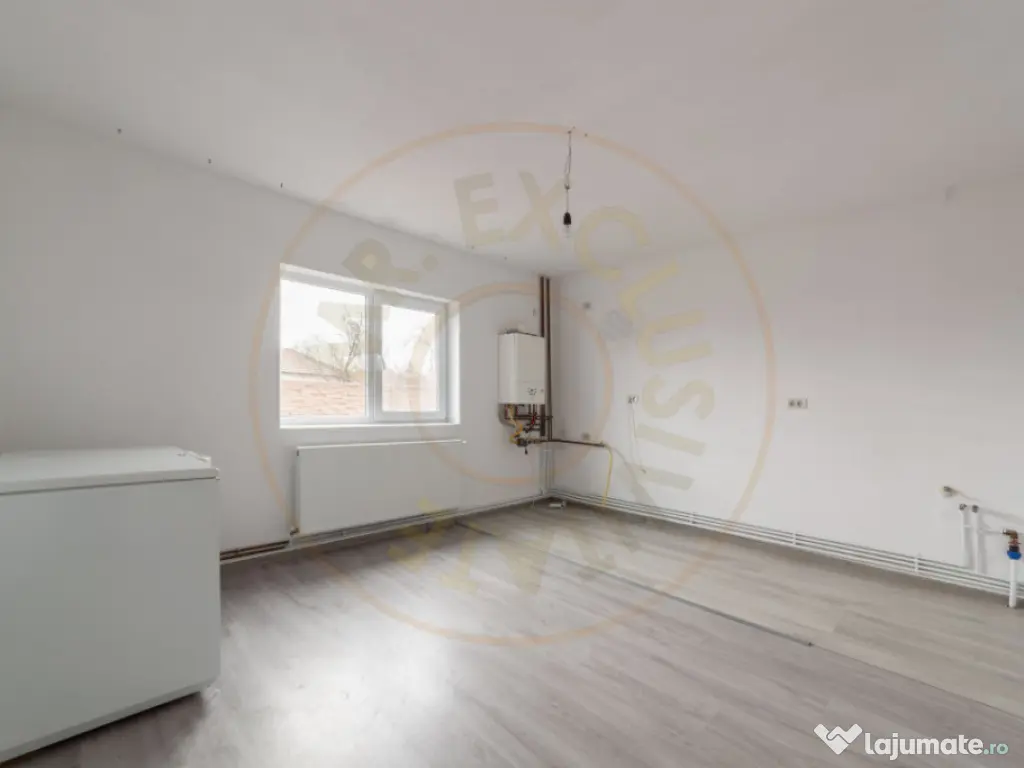 Casa P+M 130 mp, teren 818 mp – Calinesti, AG 