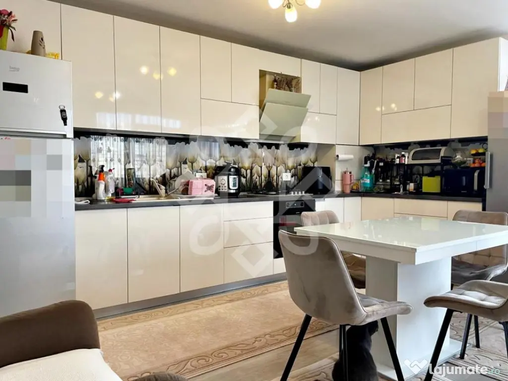 Apartament cu 3 camere si parcare privata in Nufarul, Oradea 