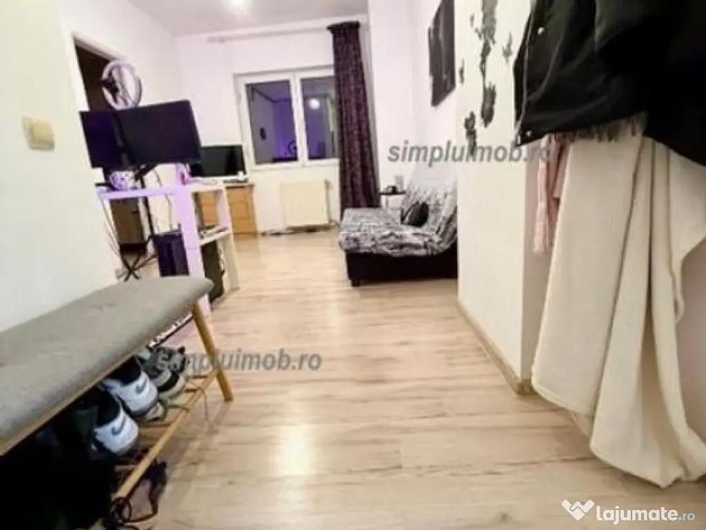 Nerva Traian 2 camere central 2002 