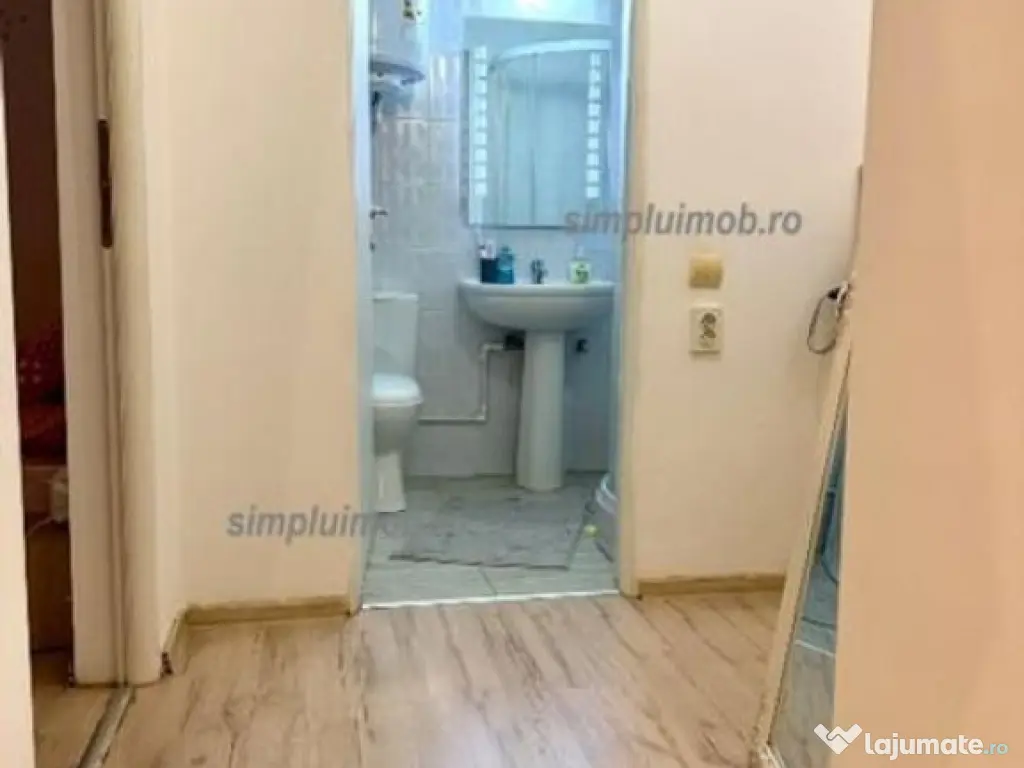 Nerva Traian 2 camere central 2002 