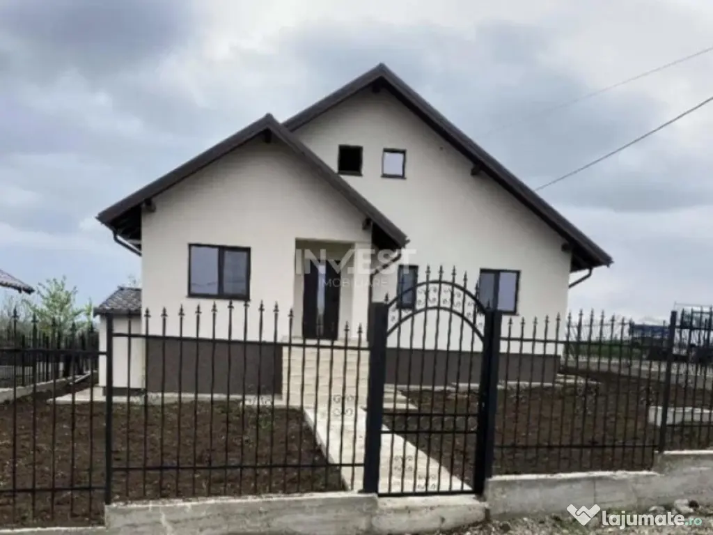 Casa individuala , 4 camere, 2 bai, 500mp de teren, MIROSLAV 