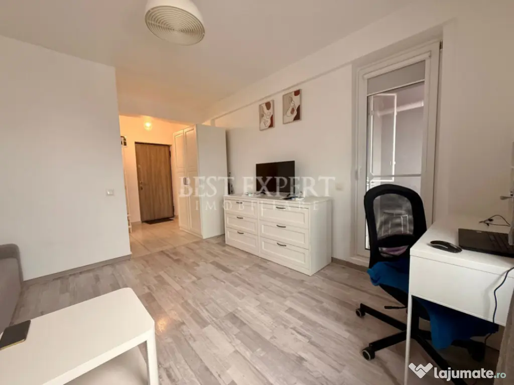 Garsoniera complet mobilata si utilata cu Parcare Inclusa |