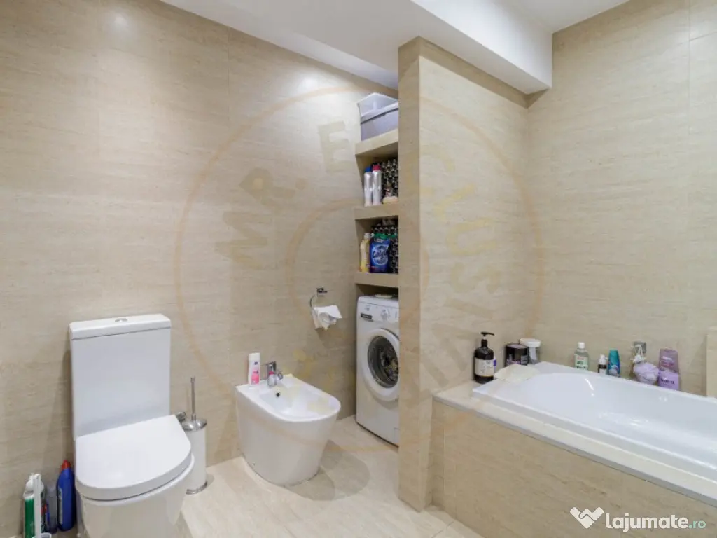 Clădire modernă, versatilă, cu terasă panoramică – lo 