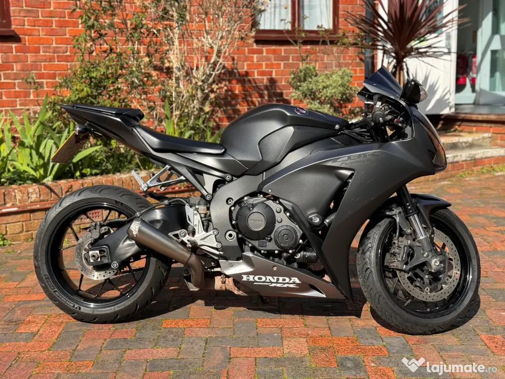 Vand Urgent Honda CBR 1000 RR R Fireblade 