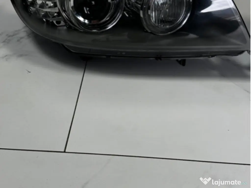 Far Faruri xenon adaptive Bmw e90 lci