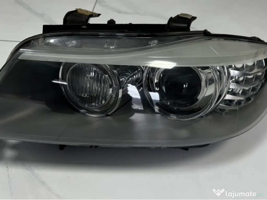 Far Faruri xenon adaptive Bmw e90 lci