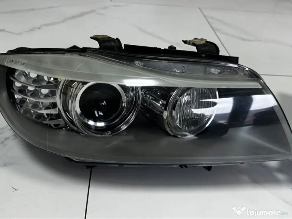 Far Faruri xenon adaptive Bmw e90 lci