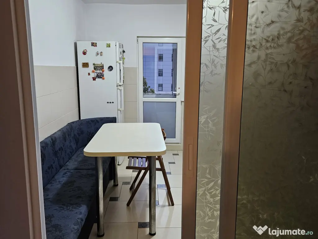 Apartament 3 camere, 80 mp, decomandat, etaj 3/4, Poitiers Continental 