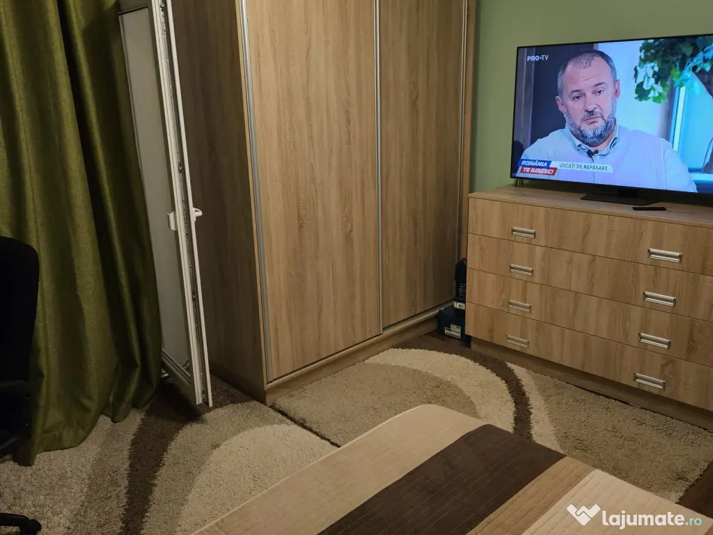 Apartament 3 camere, 80 mp, decomandat, etaj 3/4, Poitiers Continental 