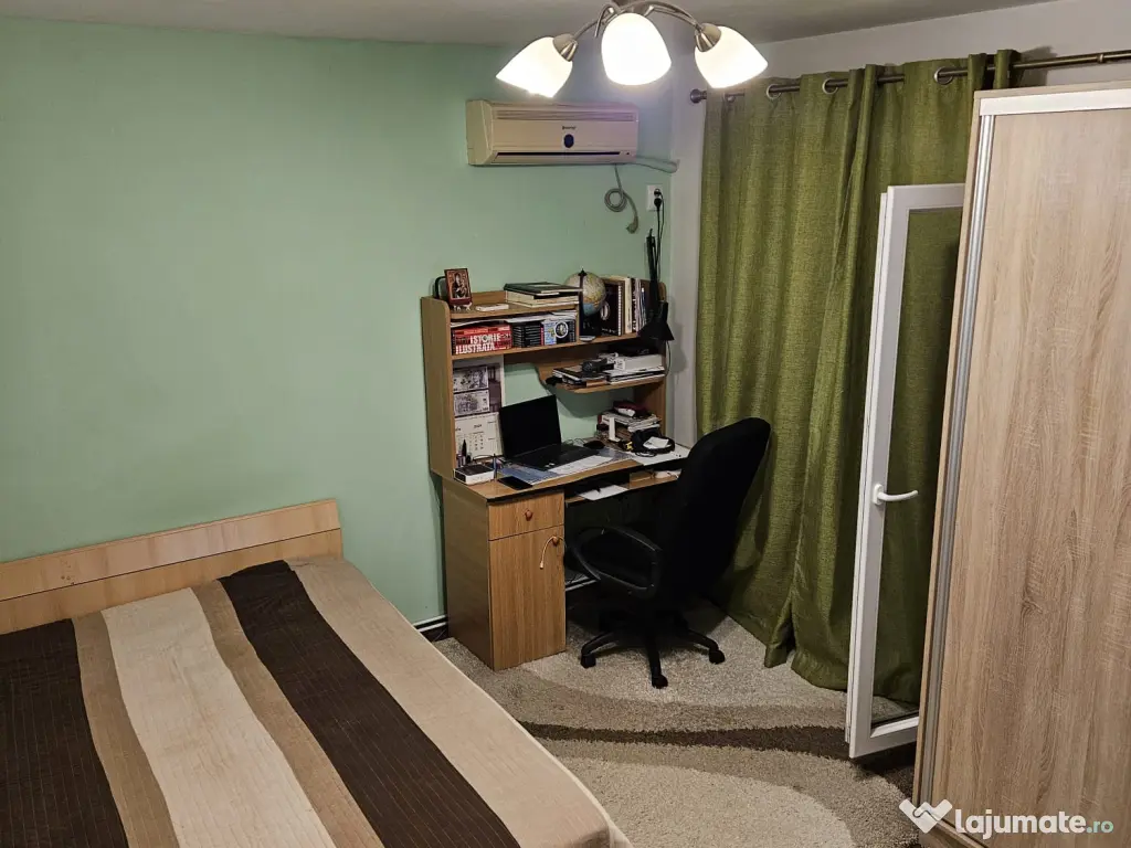 Apartament 3 camere, 80 mp, decomandat, etaj 3/4, Poitiers Continental 