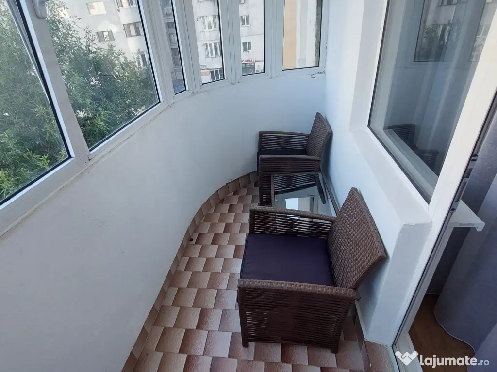 De închiriat apartament două camere Frații Golești 