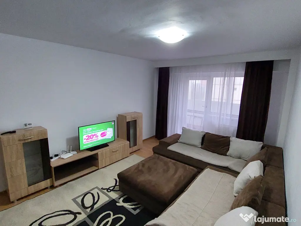De închiriat apartament două camere Frații Golești 