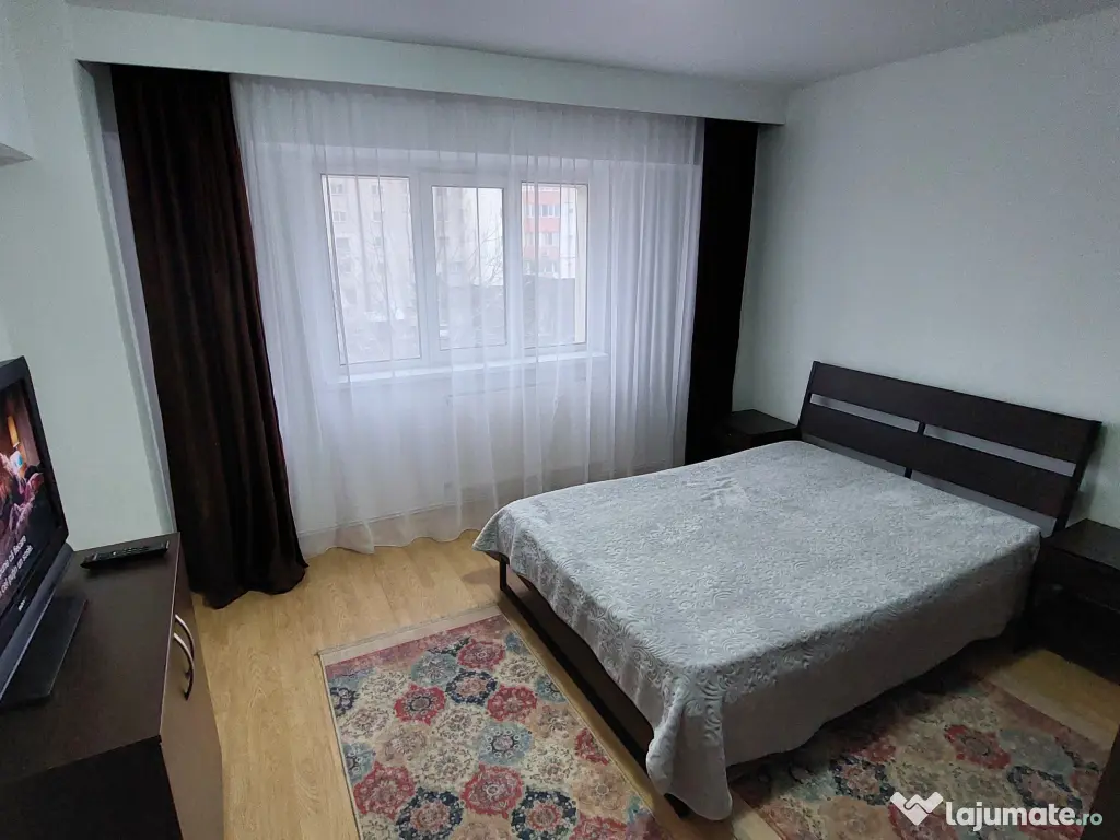 De închiriat apartament două camere Frații Golești 