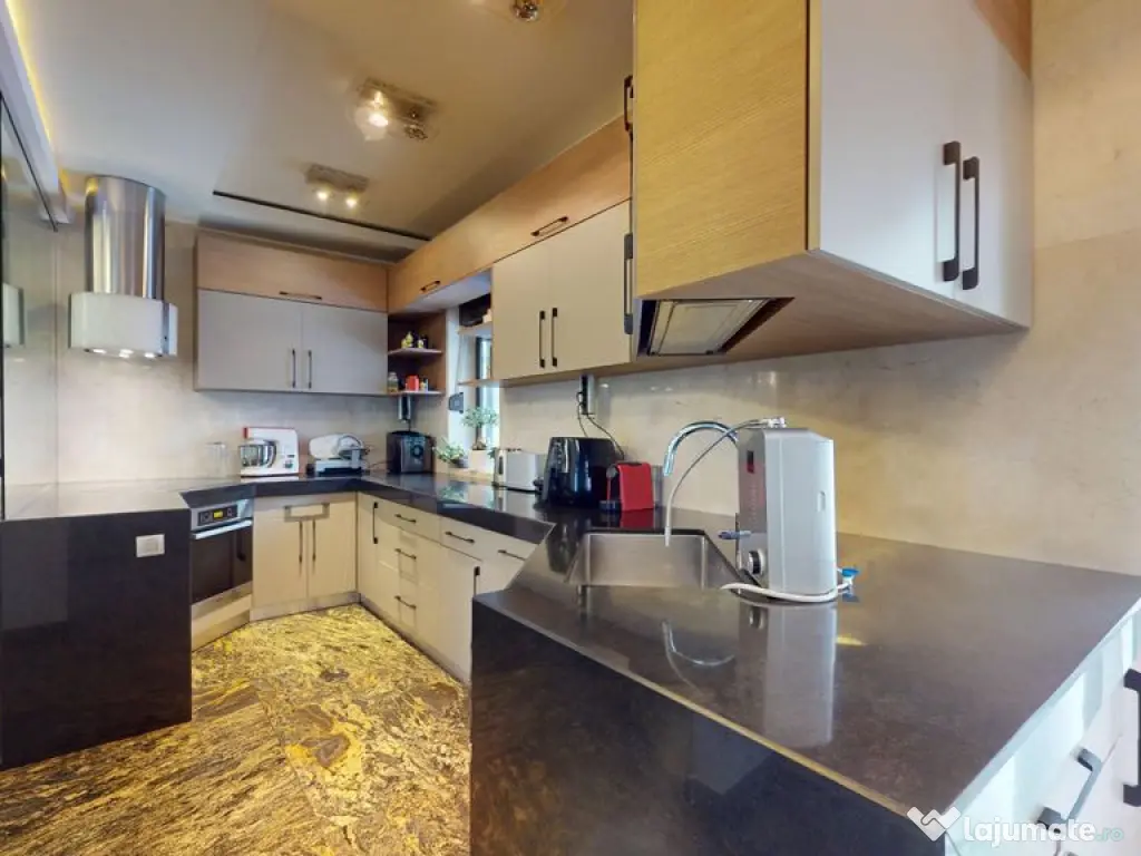 Vila Premium Damaroaia | Str. Garofitei 