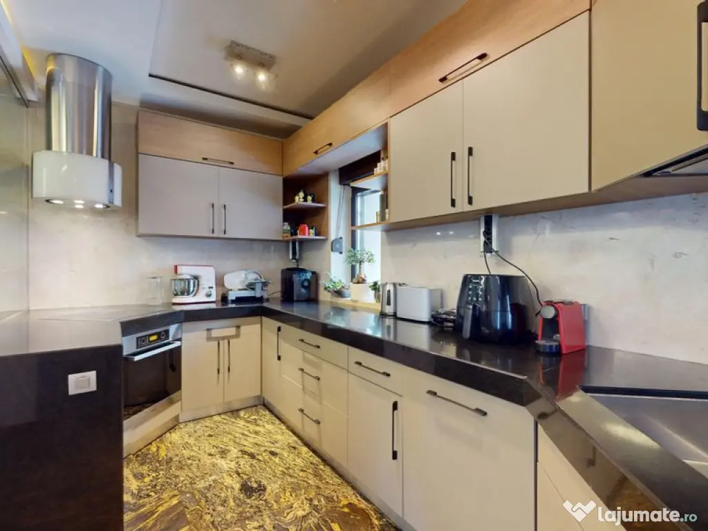 Vila Premium Damaroaia | Str. Garofitei 