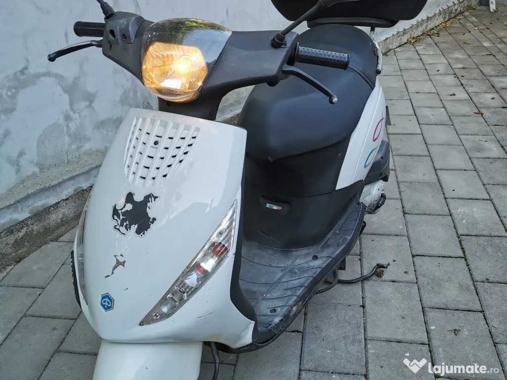 Scuter Piaggio C25 