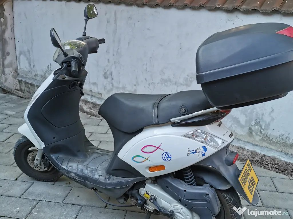 Scuter Piaggio C25 