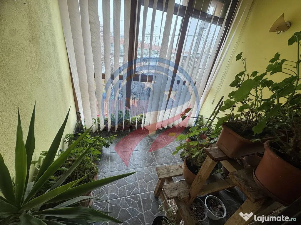 CASA P+1+M ZONA CENTRALA 