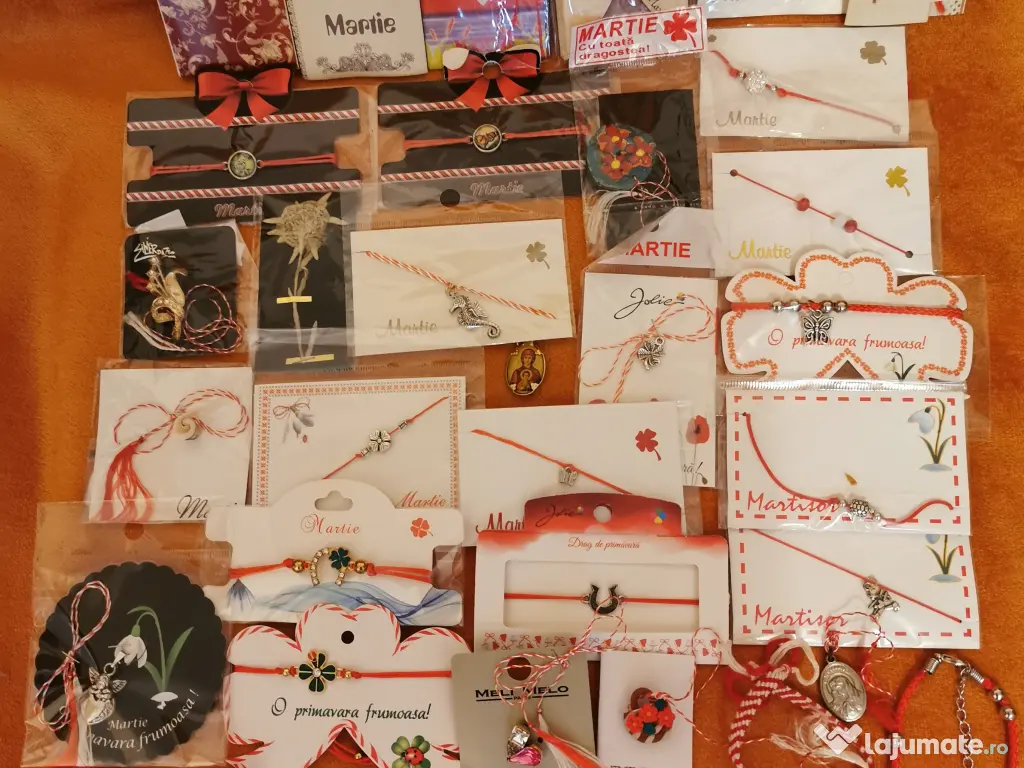 38 martisoare diverse 