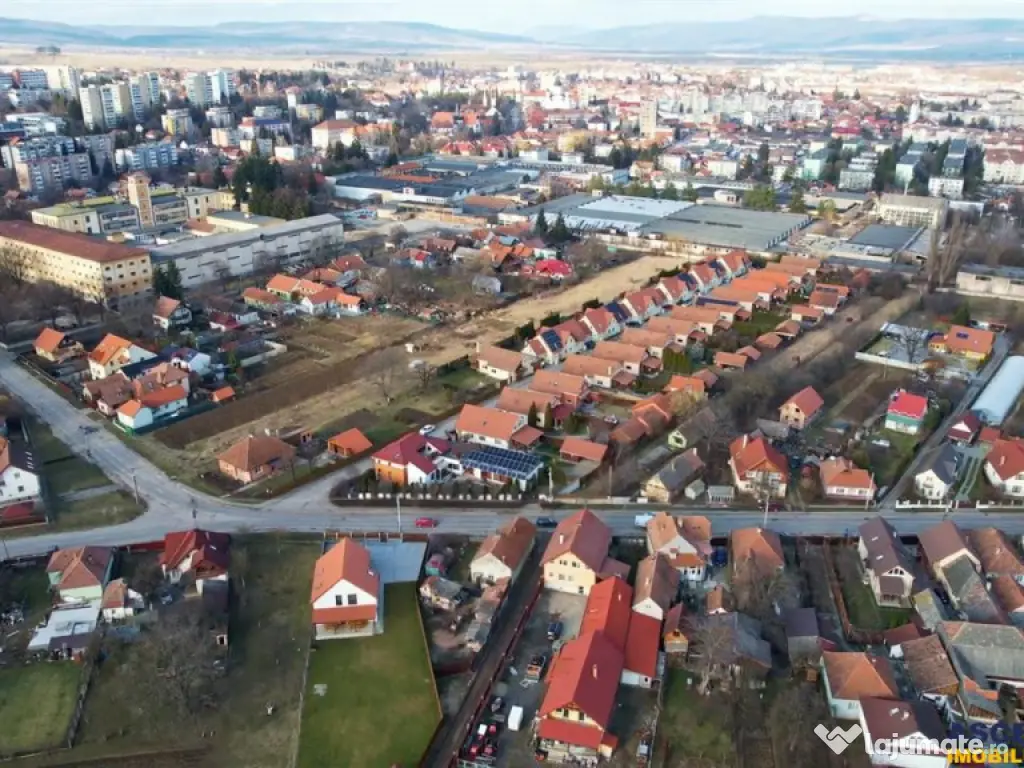 FILM ! Casa cu teren de 2.152 mp, Tigaretei, Sfantu Gheorghe