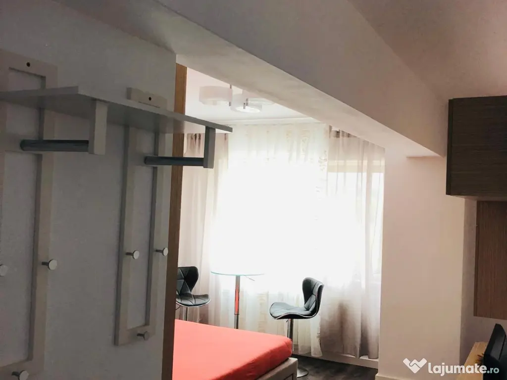 Persoana fizică Apartament 1 camera Conest Tudor o camera 