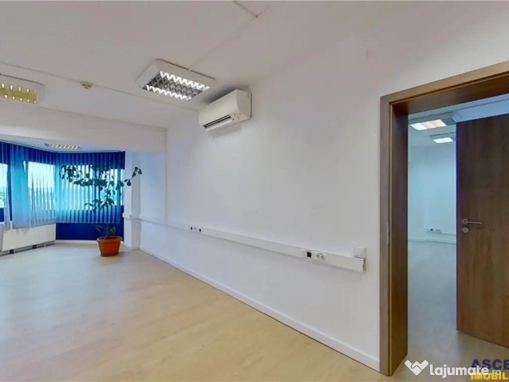 Tur LIVE! Spatiu birouri, renovat, Centrul Civic, Brasov.