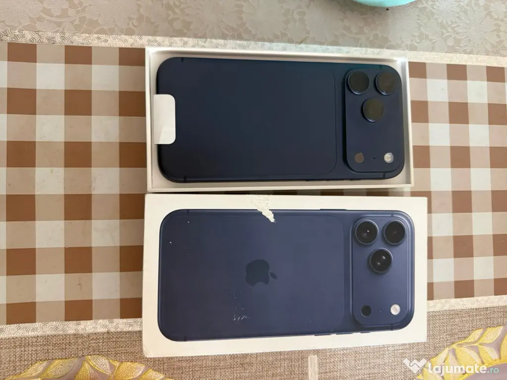 Vând iPhone 17 Pro Max, 512GB 