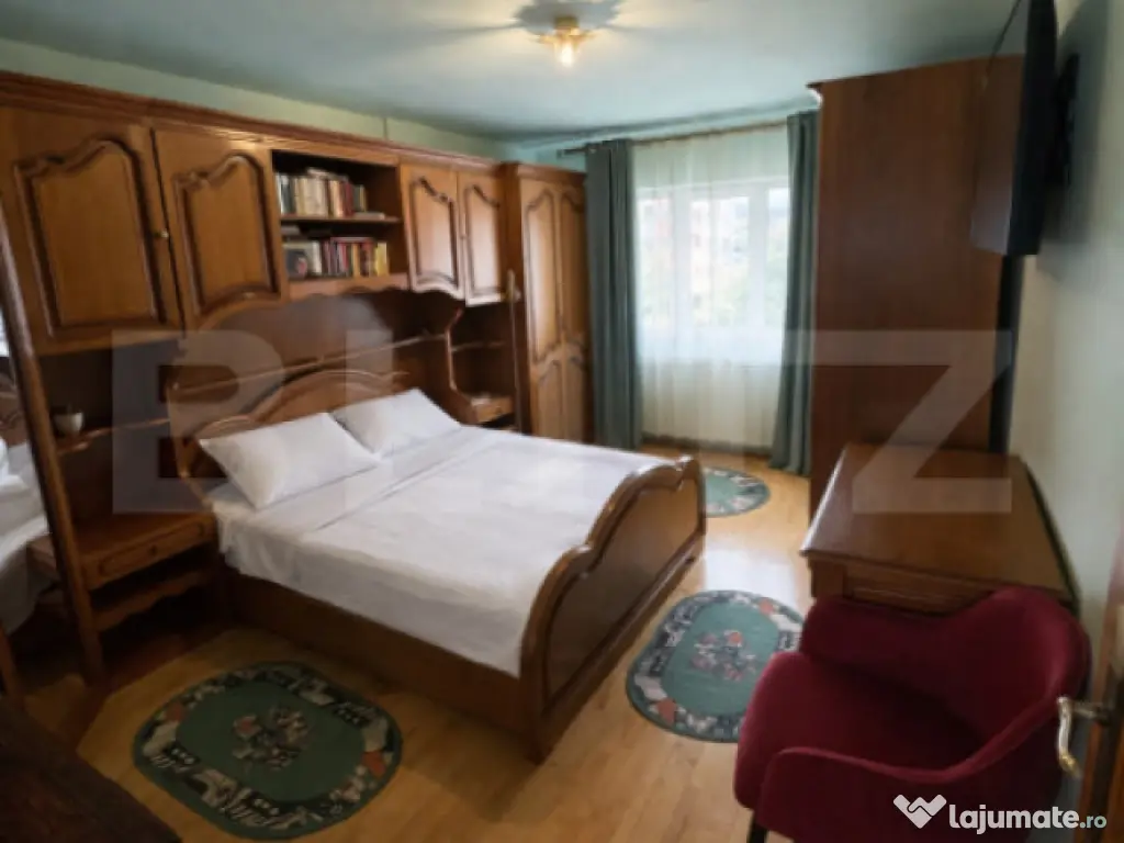 Apartament 4 camere, decomandat, 82 mp, 2 bai, etaj intermed 